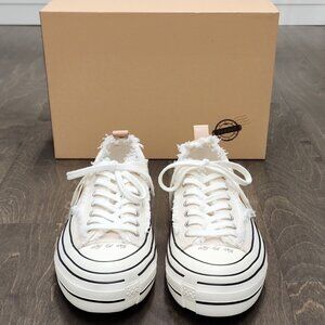 100% Authentic!! Cream xVessel G.O.P. Lows